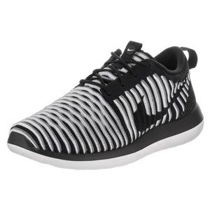 Nike Roshe Two Flyknit Women’s Black Shoes